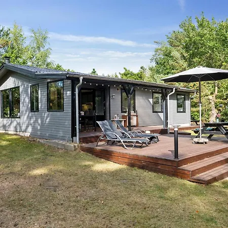 Tatil Evi Charming In Scenic Fuglslev With Large Garden And Cosy Outdoor Spaces